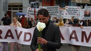 Foto + video / Održana mirna protestna šetnja za ubijenu Amru Kahrimanović 