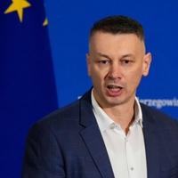 Napad na vozilo ministra sigurnosti Nešića