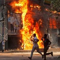 Najmanje 97 poginulih u sukobima policije i demonstranata