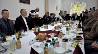 Održan tradicionalni iftar vojnog muftije Hadžića