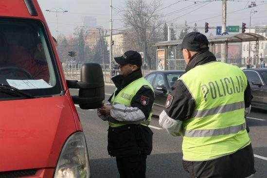 Svakodnevne kontrole saobraćaja - Avaz