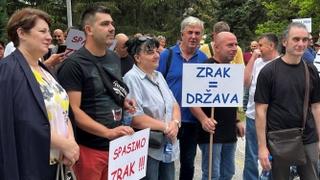 Završeni protesti radnika "Zraka": Nećemo u stečaj 