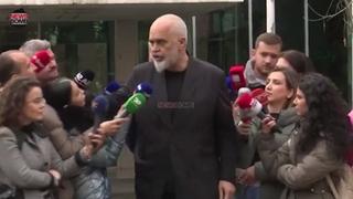 Video / Edi Rama odgurnuo novinarku nakon što mu je postavila pitanje koje mu se nije svidjelo