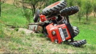 Traktorista sletio s puta: Prebačen u bolnicu