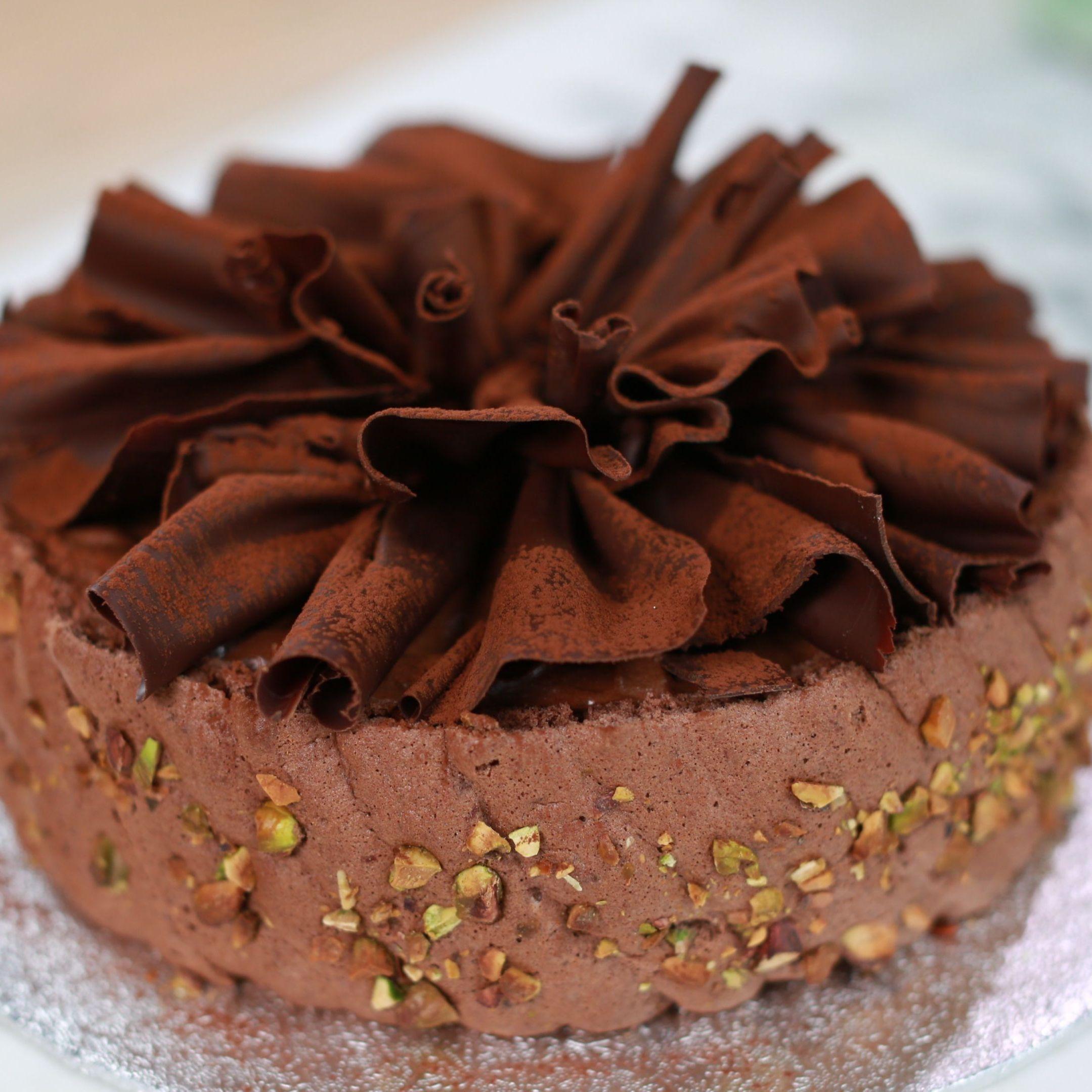 Čokoladna mousse torta