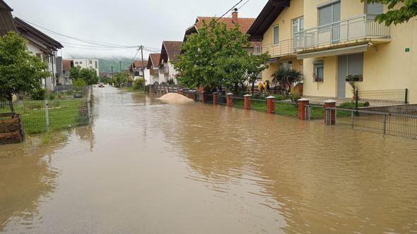 Upaljen je narandžasti meteoalarm - Avaz