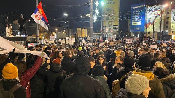 Protesti u Beogradu - Avaz