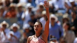 Sabalenka u polufinalu: U centru pažnje scena nakon kraja meča