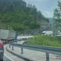 Velike gužve na dionici Mostar-Jablanica: Pojačan promet i na graničnim prijelazima 