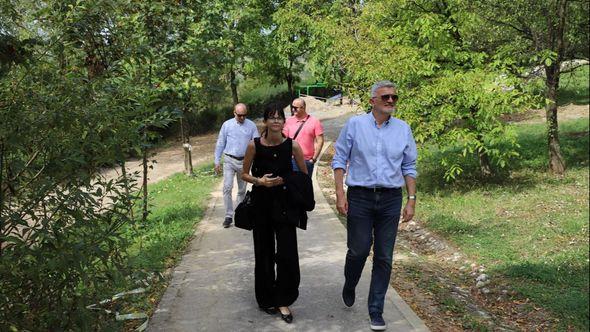 Gradski park Jezero-Betanija poprima novi izgled - Avaz