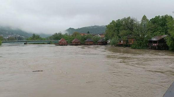 Teška situacija u Bosanskoj Krupi - Avaz