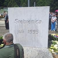 Novinar iz Srbije prvi put na komemoraciji žrtvama genocida u Potočarima: "U Srebrenici sam se upoznao s oprostom"