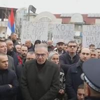 U Bijeljini protesti zbog hapšenja gradonačelnika Ljubiše Petrovića