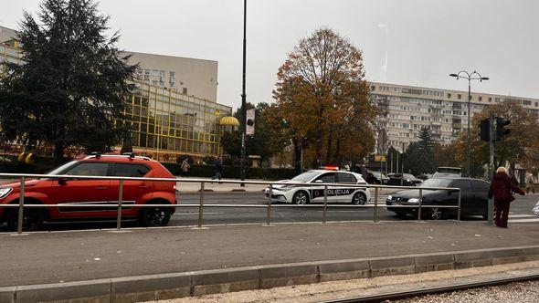 Policija na mjestu nesreće - Avaz