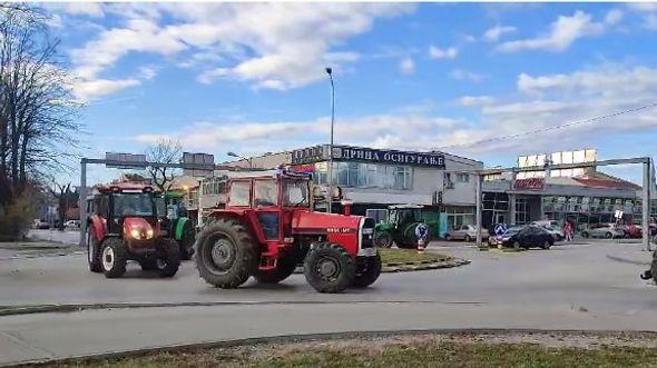 Kretali se od kružnog toka na Malti do Trga Krajine - Avaz