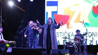 Tuzlanski dani piva: Večeras nastupio bend Mostar Sevdah Reunion