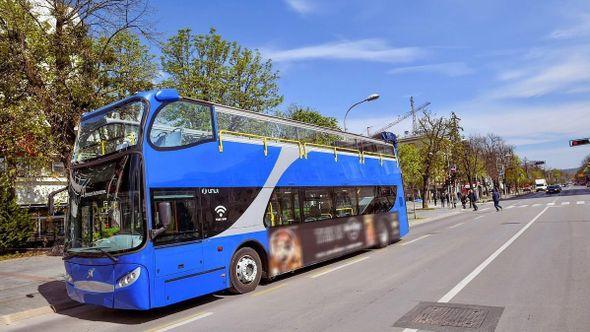 Panoramski autobus - Avaz