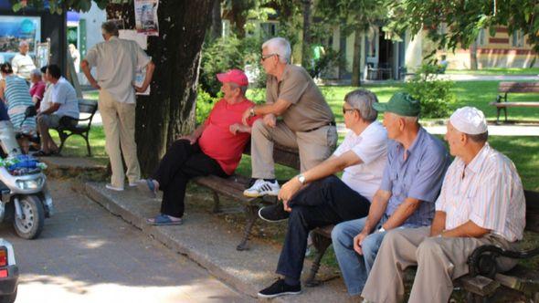 Penzioneri u FBiH najlošije žive - Avaz