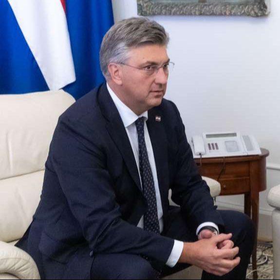 Plenković i Osmani razgovarali o napadu na Kosovo