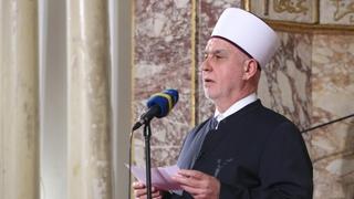 Reisul-ulema: U ovoj blagoslovljenoj noći pozivam da se vratimo Pravom putu