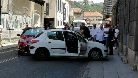 Nesreća u ulici Mula Mustafe Bašeskije - Avaz