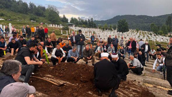 Sa dženaze Muradifu Brkiću Mufti - Avaz