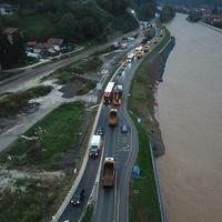 Turske građevinske firme koje rade na Koridoru 5C, Cengiz i HGG, uputile konvoj mehanizacije u Jablanicu