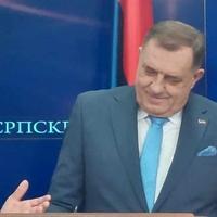 Dodik: Tražit ću od Rusa da ulože veto na produženje misije EUFOR-a, to što me žele vidjeti s lisicama ne znači da mogu nešto