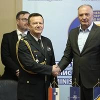 Slovenija kroz NATO program donira specijalizirana vozila za OS BiH