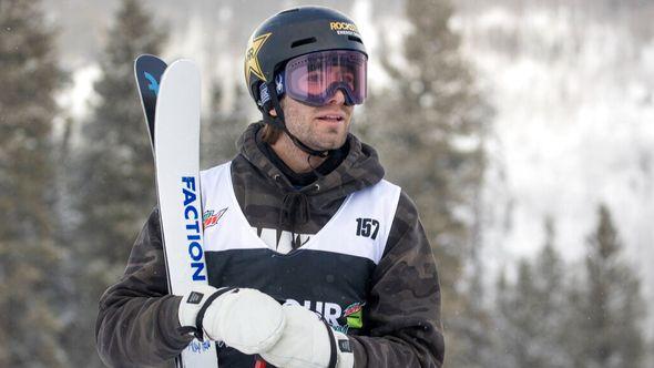 Alex Hall of the United States, checks the score following his run in the slopestyle finals - Avaz