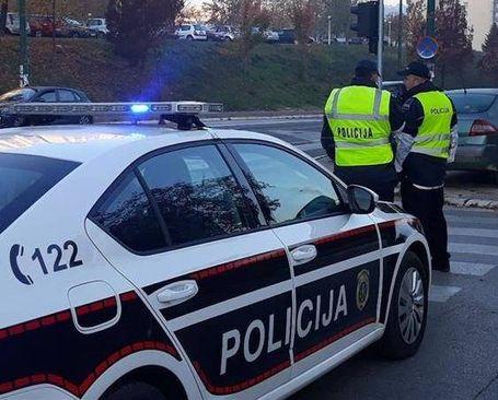 Policija privela trojicu - Avaz