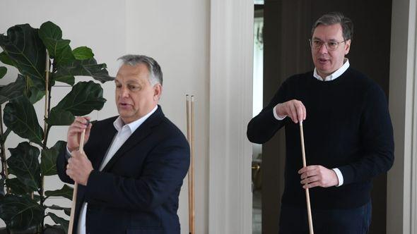 Viktor Orban i Aleksandar Vučić - Avaz