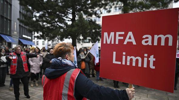 Protest medicinskih radnika - Avaz