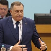 Dodik tvrdi da su iz OHR-a preko patrijarha Porfirija pokušali ugovoriti sastanak Šmita s njim, pa ponovo negirao genocid u Srebrenici