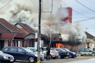 Gusti dim nad Omarskom: Gorio nekadašnji ugostiteljski objekt