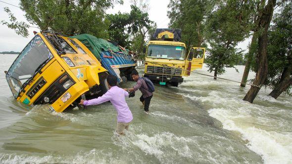 Monsunske oluje pogodile Indiju - Avaz