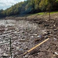 Volonteri pomažu u čišćenju Jablaničkog jezera, vrši se i dostava hrane i lijekova