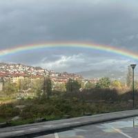 Na nebu iznad Sarajeva građane oduševila duga