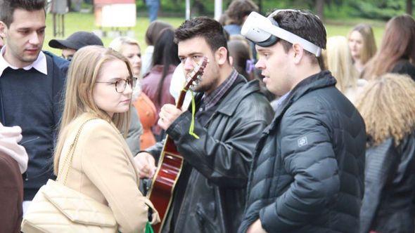 Školarina za redovne studente - Avaz