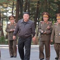 Sjevernokorejski čelnik Kim Jong Un obišao raketne baze