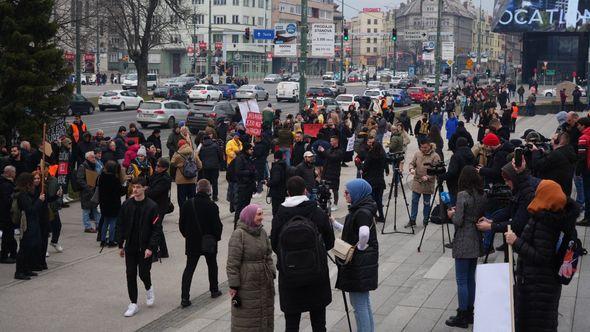 S protesta u Sarajevu - Avaz