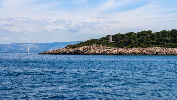 Otok Hvar - Avaz