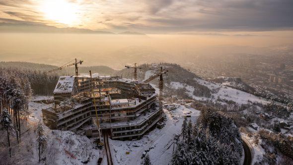 Roof Gardens - Avaz