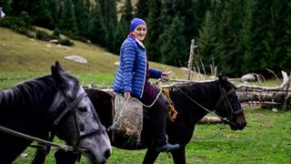 Kirgizi i danas žive nomadski uz konje u visoravnima Kirgistana