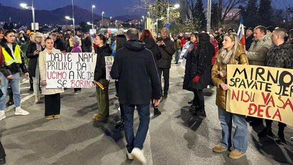 Protesti u Podgorici - Avaz