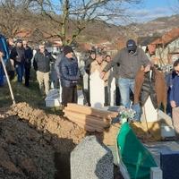 Obavljena dženaza Hajrudinu Junuzoviću, učitelju, učesniku u mirovnoj misiji UN-a na Sinaju