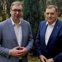 Vučić ugostio Dodika u Beogradu: Zahvalio mu se za podršku