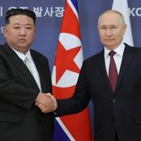 Putin poklonio automobil Kim Jong Unu