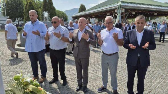 Nedžad Lokmić u Srebrenici - Avaz