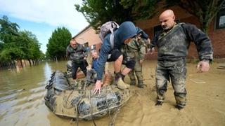 Stravične poplave u Italiji: Poginulo devet osoba, sela evakuirana